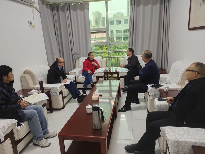 hCpH_1701137816591017063.jpg 01教委座谈.jpg