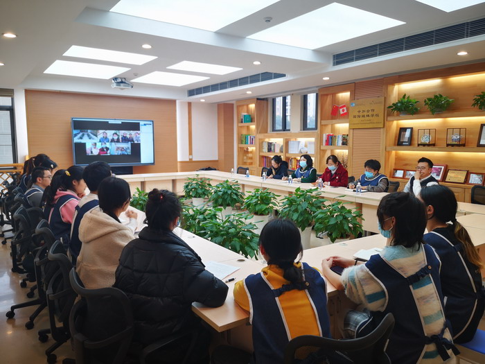 hzir_1702263121720048411.jpg 美丽草地.jpg